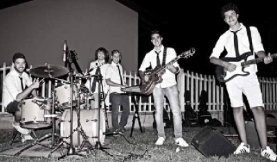 12165957_10205135721894518_842390984_n