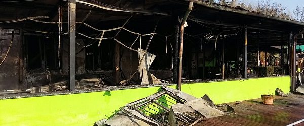 Caselle: va a fuoco il club per scambisti New Happy Days, arrestati due nomadi sinti
