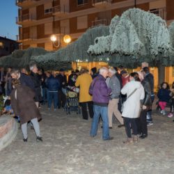 Borgaro: nella nuova piazza Europa l’orologio ad acqua si è trasformato in orologio luminoso